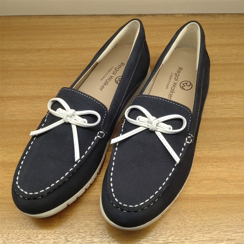 行楽にもおすすめデッキシューズ風スリッポン | 株式会社リーガル