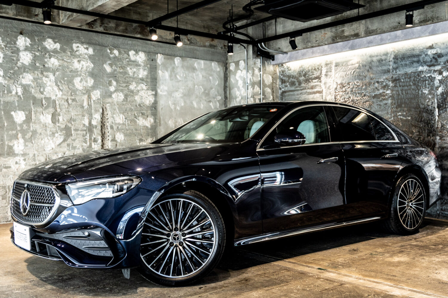 メルセデス・ベンツ Eクラス E300エクスクルーシブ AMGライン(ISG