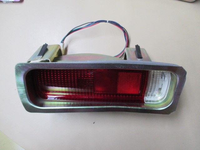 ハコスカ 44年式 テールランプ 左右セット | レストアパーツ.com®