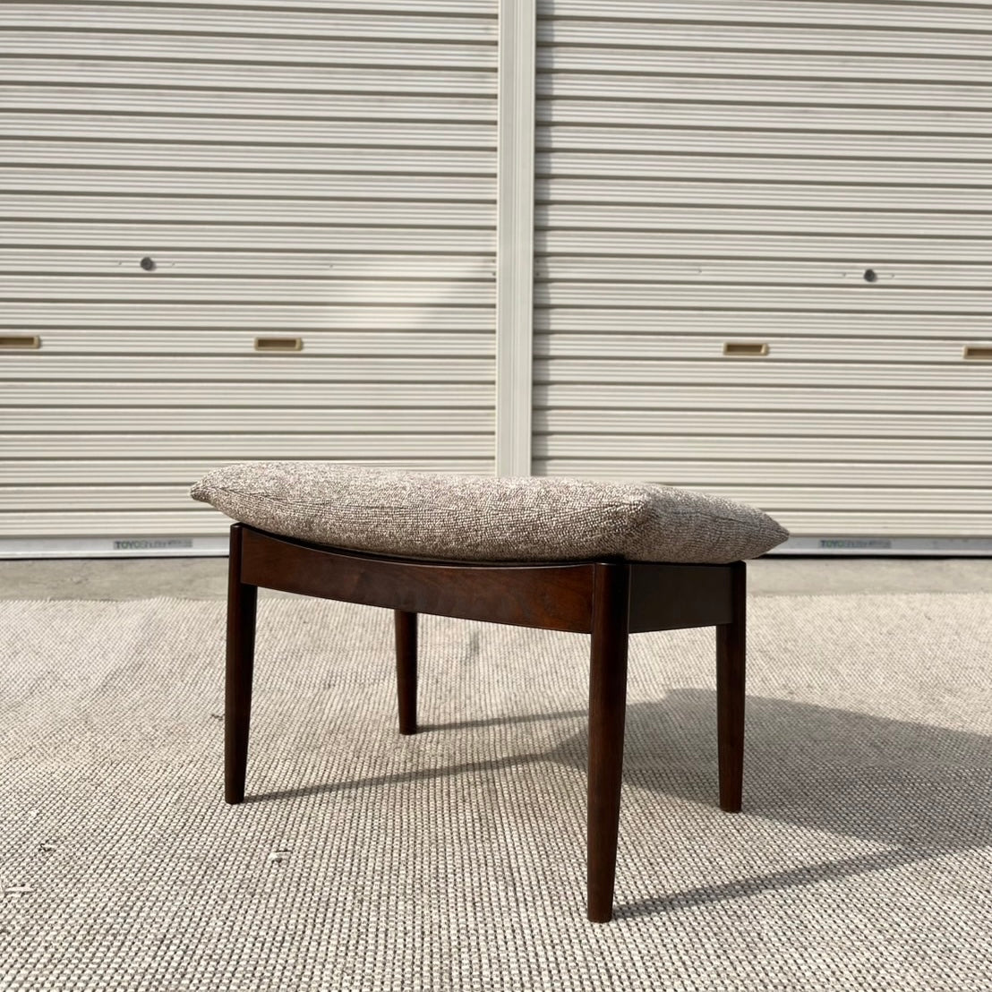 hya ALBERO アルベロ オットマン ウォールナット hya ALBERO アルベロ