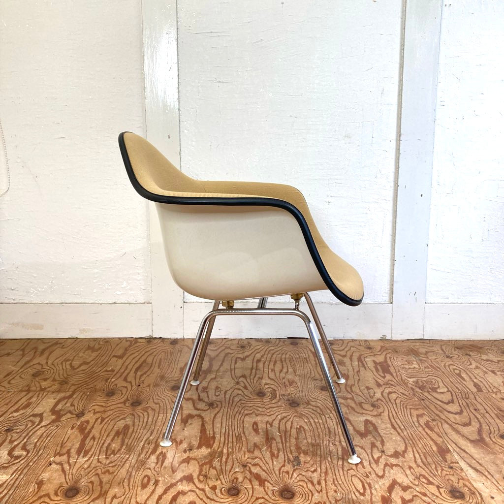 ハーマンミラー Herman Miller アームシェルチェア Hベース イームズ