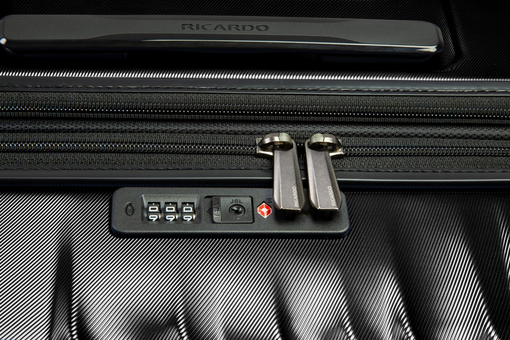 Laguna Hardside 2-Piece Set Expandable Spinner, (20