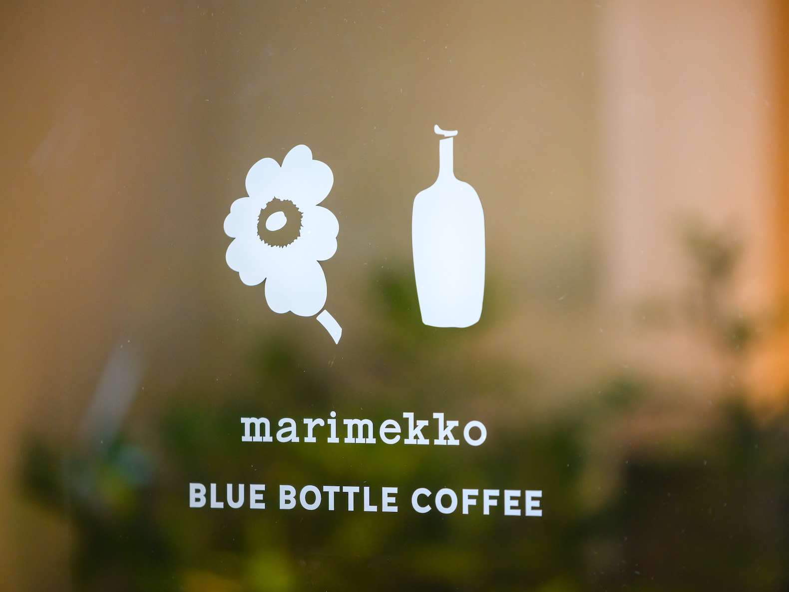 BLUE BOTTLE COFFEEとMarimekkoがコラボレーション | RiCE.press