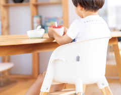 ベビーチェア POSY（ポージー）」発売のご案内 - リッチェル【公式】