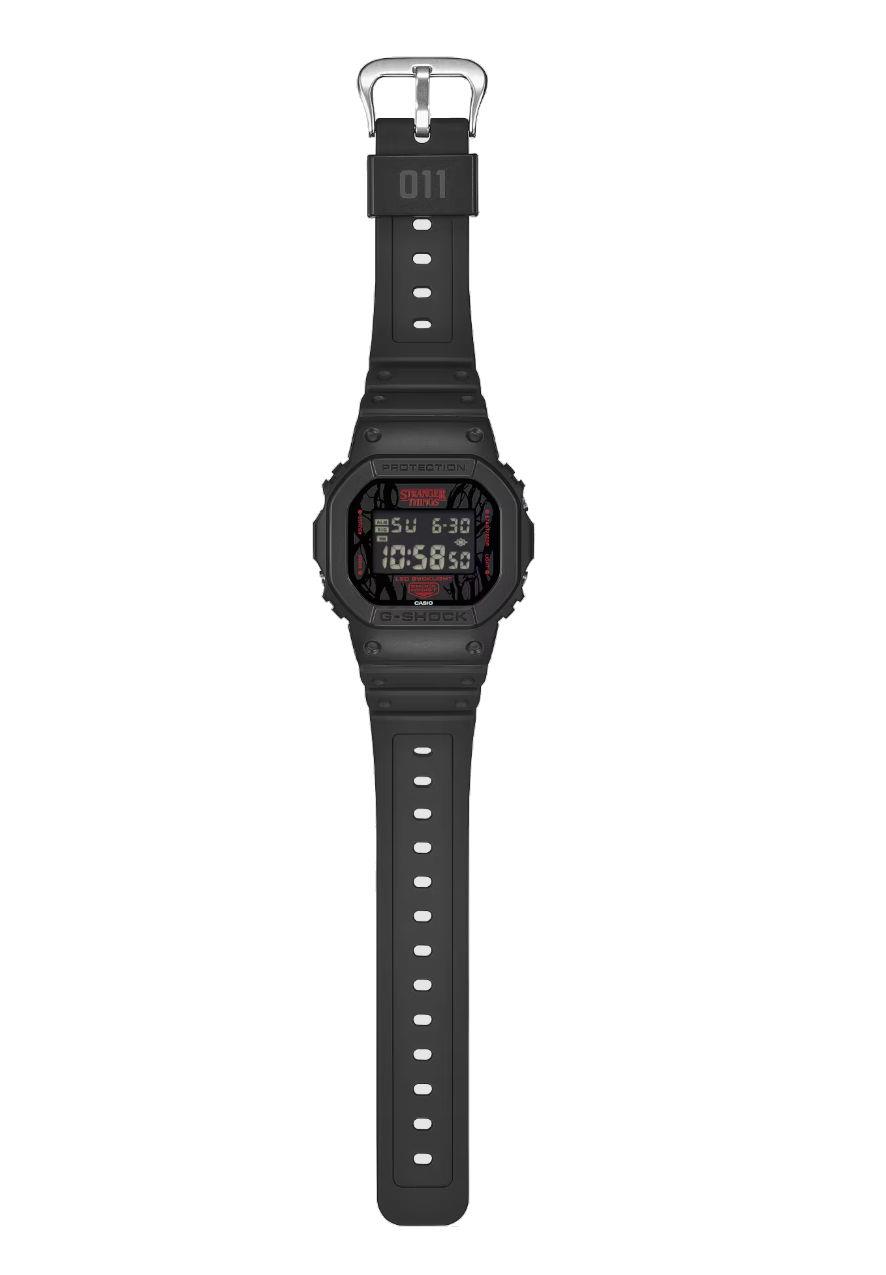 Stranger Things Special Edt dw5600stt-1 - Casio G-Shock wrist watch