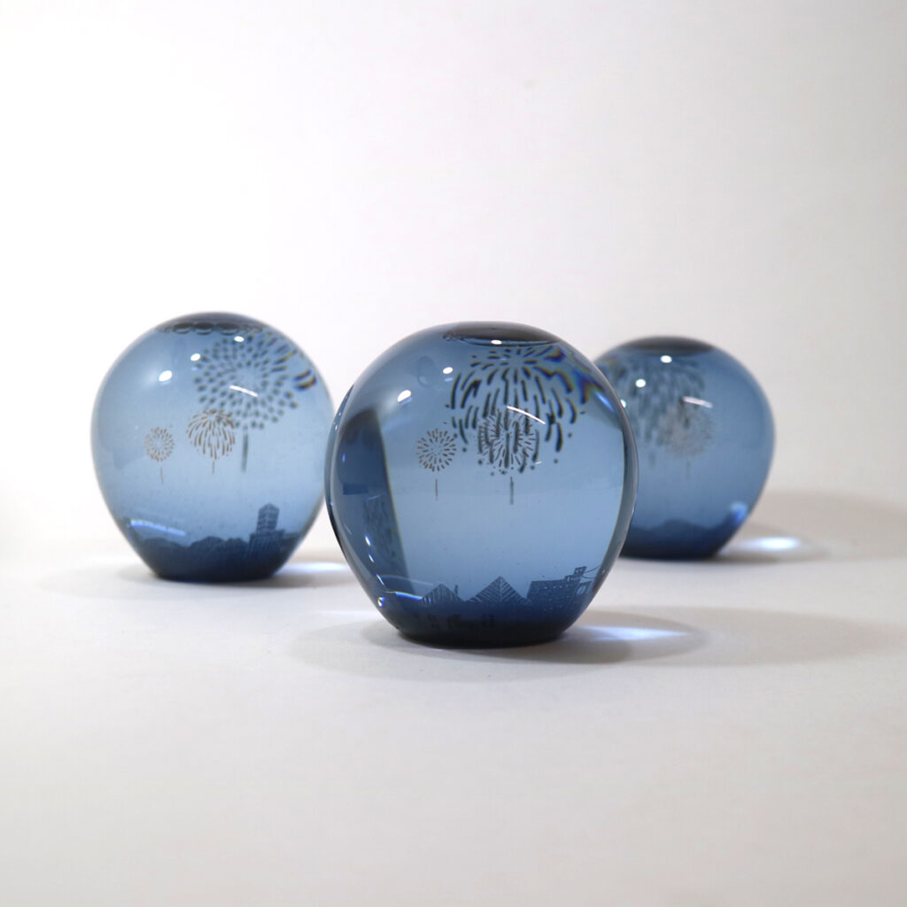 金津沙矢香さんの夏のスノドーム | 力丸雑貨店