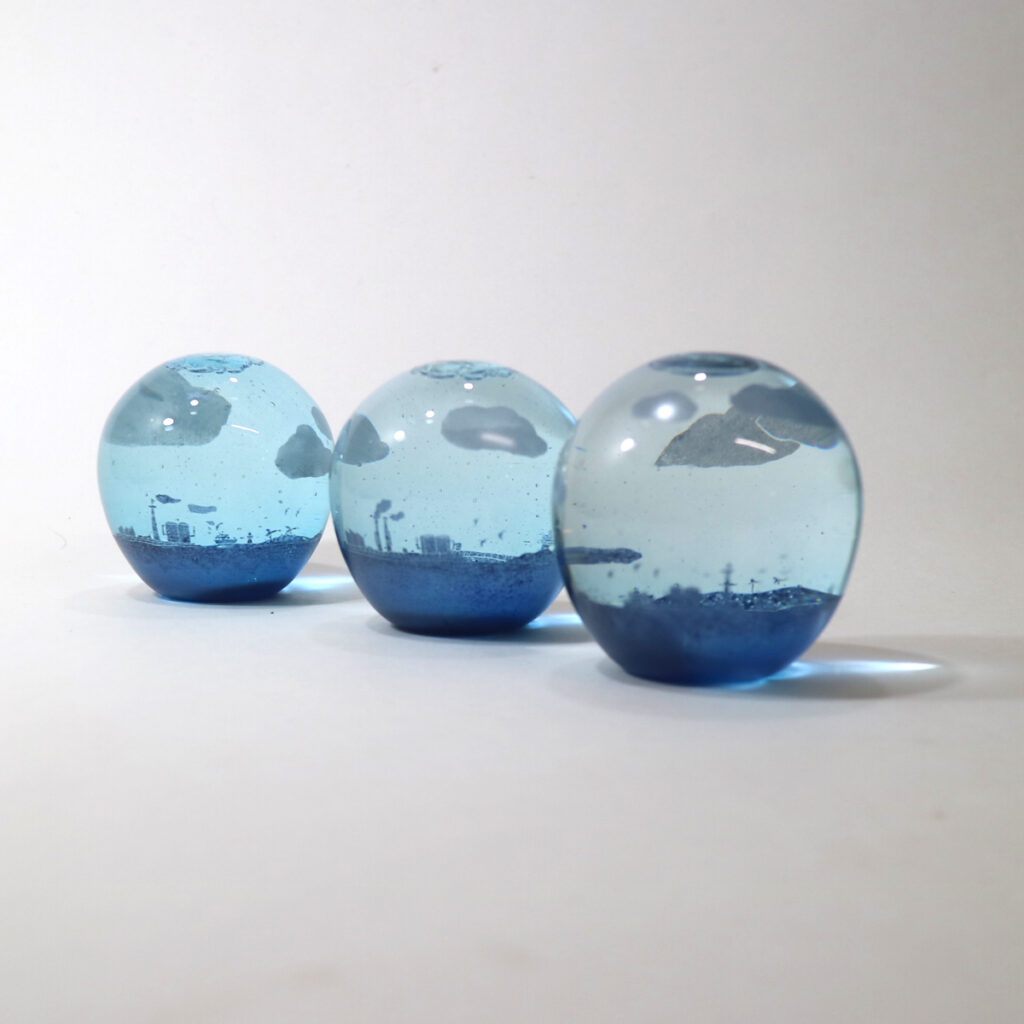 金津沙矢香さんの夏のスノドーム | 力丸雑貨店