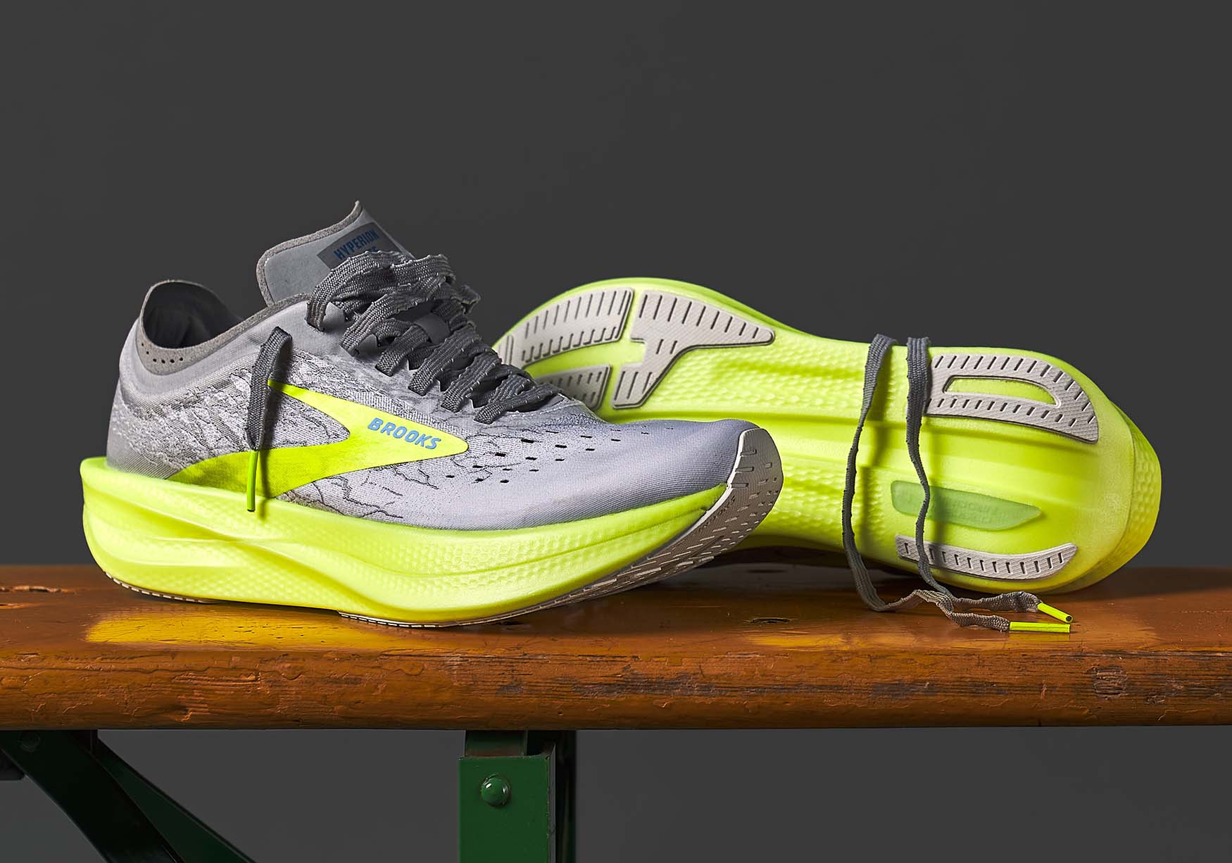 アイテム】BROOKSのトップレーシングモデル「HYPERION ELITE