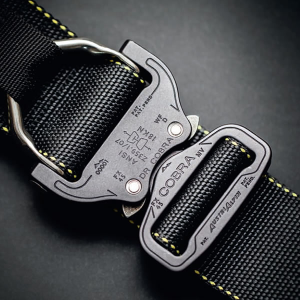 コブラバックルの知識 | 世界最高の強度をもつコブラバックルの秘密とは？