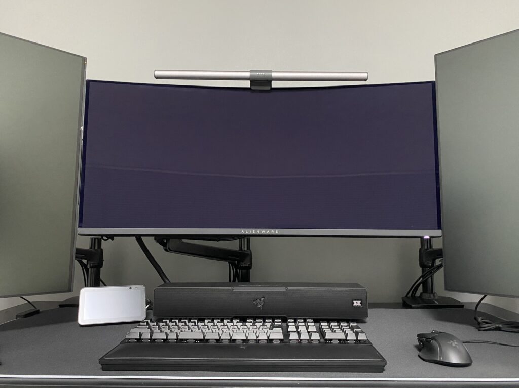 量子ドット×有機EL」の映像美！次世代モニター『DELL Alienware