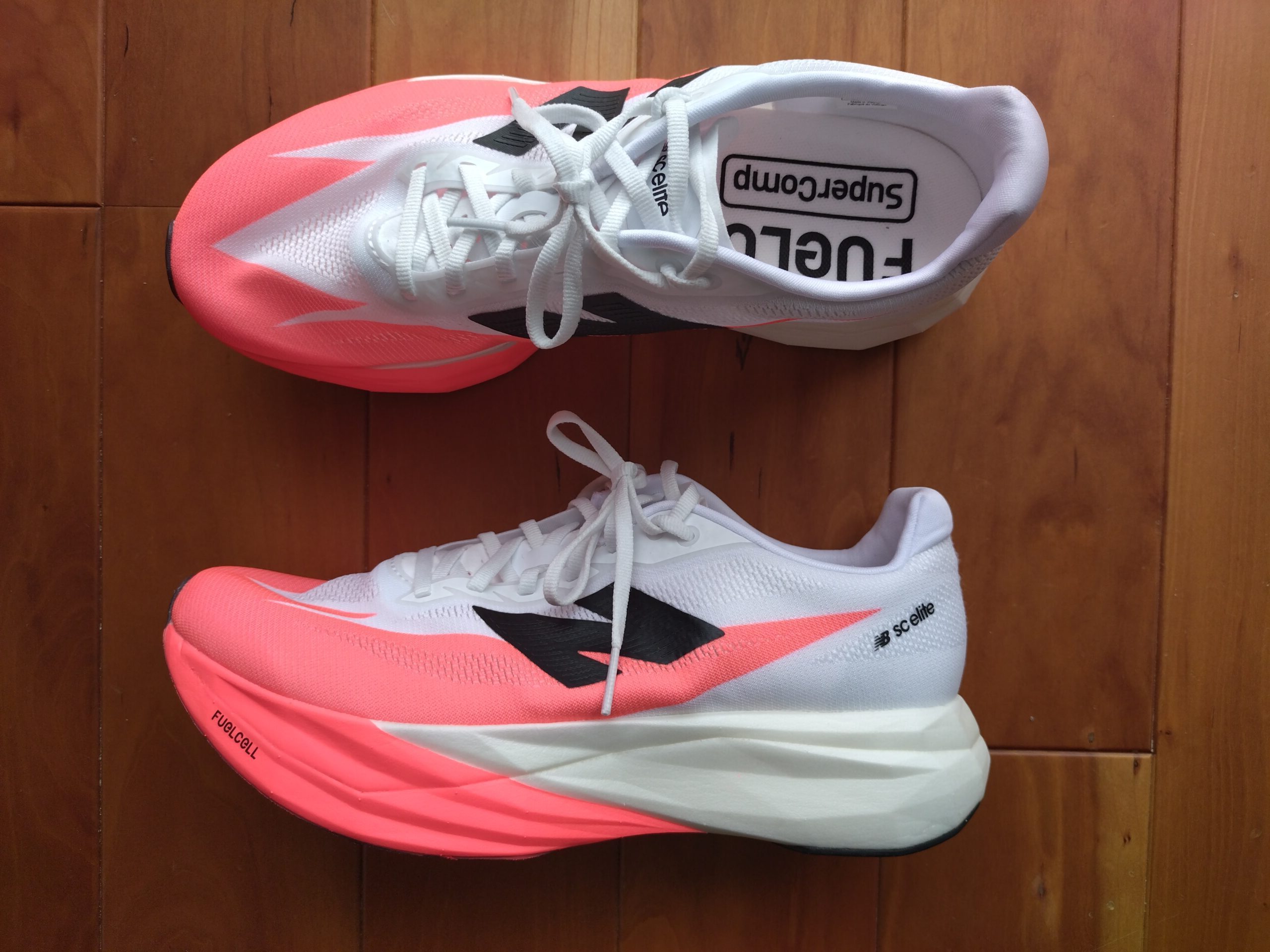 スパイク・シューズ FuelCell SuperComp Elite v5 28cm NB公式アウトレット】 FuelCell SuperComp Elite v5 ｜ニューバランス