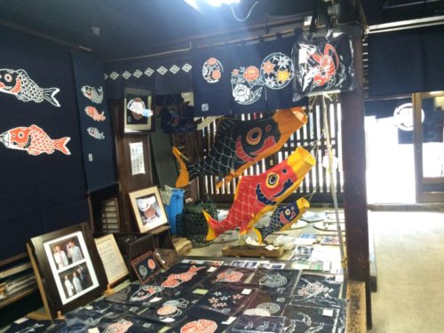 郡上本染の鯉のぼり – 郡上八幡おみやげお食事処 流響の里