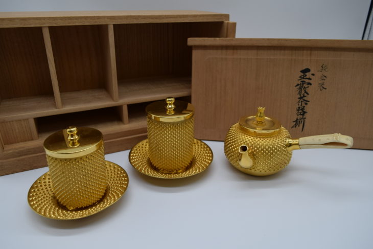 二代 石黒光南 作 『純金 茶器揃』 買取価格相場｜骨董品買取 緑和堂