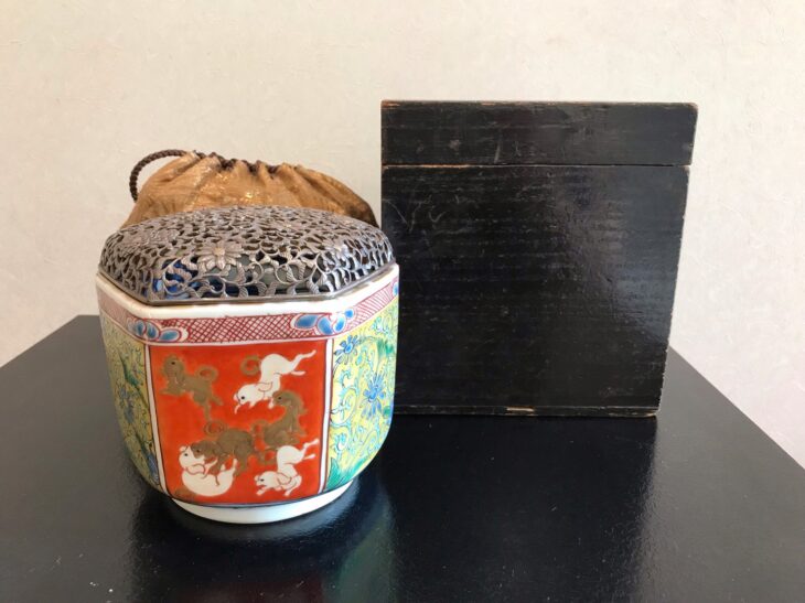 五良大甫呉祥瑞造 銘 染付香炉』 ｜骨董品買取 緑和堂