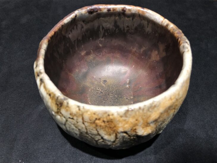 月形 那比古『鬼志野 茶碗』 ｜骨董品買取 緑和堂