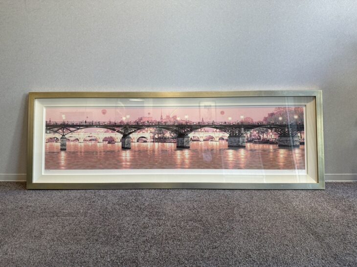 笹倉 鉄平 作「芸術橋の上で」シルクスクリーン 買取価格相場｜骨董品