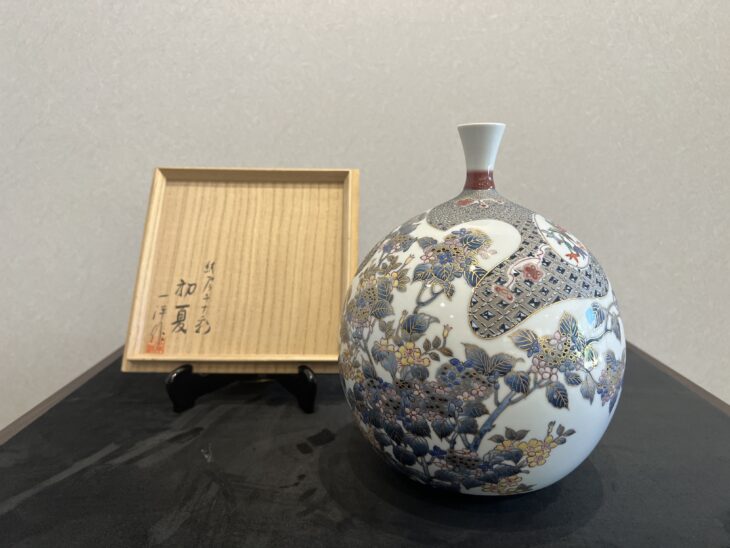 山本一洋 『純プラチナ彩花瓶』 ｜骨董品買取 緑和堂