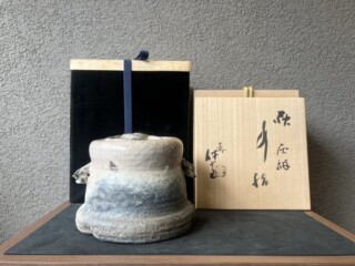 井上 萬二 作 『白磁 丸型 壺』 買取価格相場｜骨董品買取 緑和堂