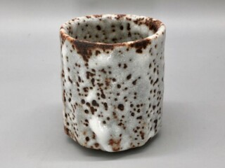 十三代 酒井田柿右衛門 作『染錦柿文皿』 買取価格相場｜骨董品買取 緑和堂