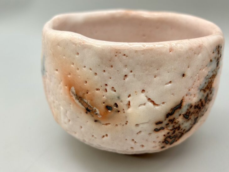 加藤孝造 作『志野茶碗』 ｜骨董品買取 緑和堂