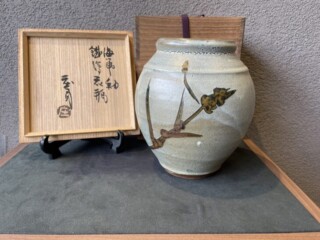 濱田庄司 『海鼡釉 鉄絵 花瓶』 ｜骨董品買取 緑和堂