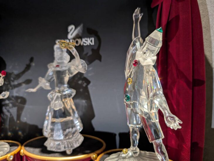 スワロフスキー 『マスカレード』 ｜骨董品買取 緑和堂