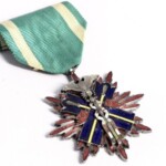 勲章 『功五級金鵄勲章』 ｜骨董品買取 緑和堂