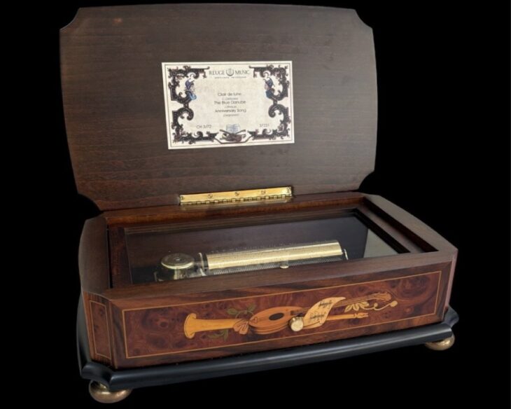 REUGE『月の光/美しく青きドナウ/アニバーサリーソング』 オルゴール