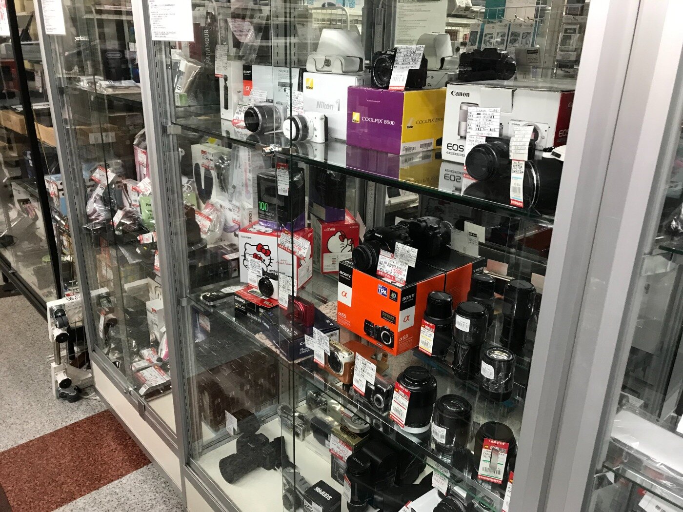 デジカメ置いてます！ | デジタルカメラ・ビデオカメラ | 東大阪店