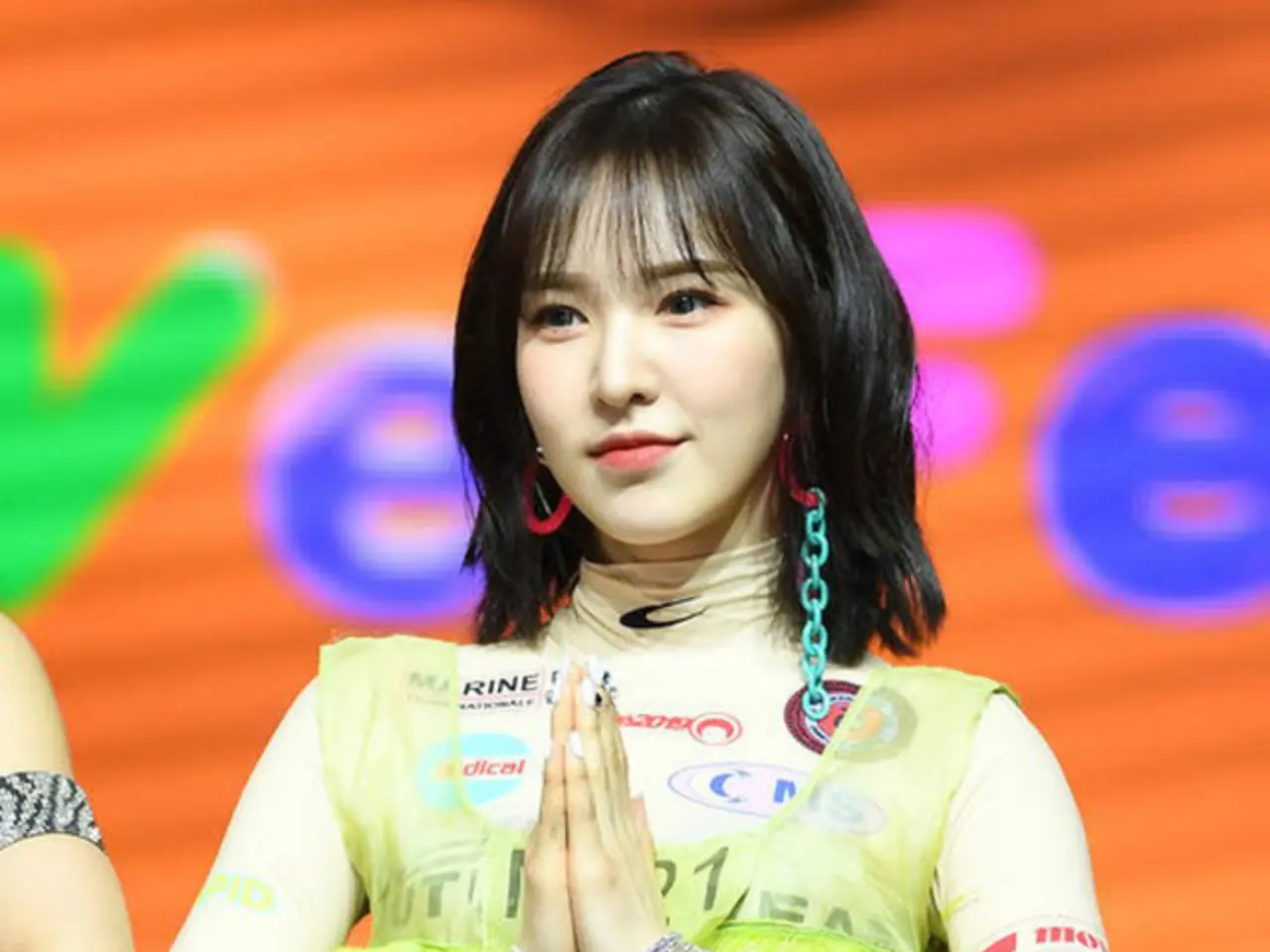 Red Velvet」ウェンディ、「食事は噛みづらそうだが、つらい様子は見せ