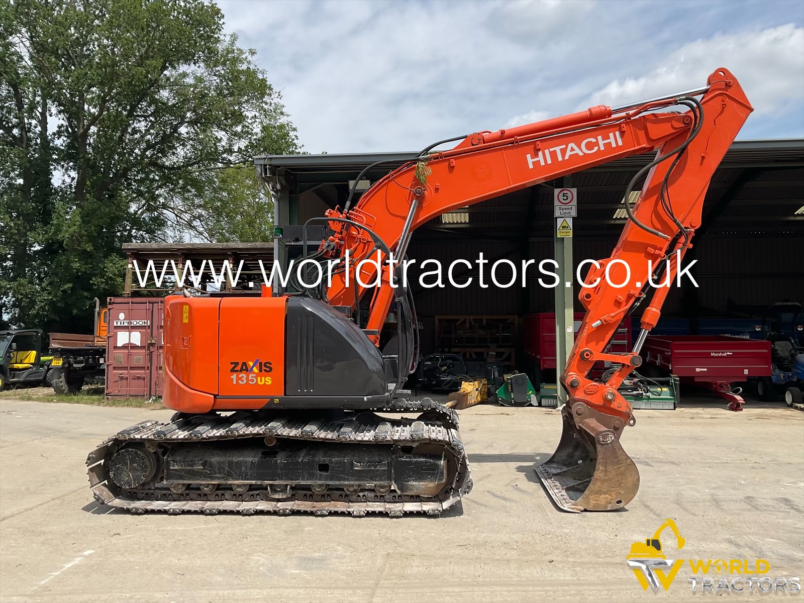 HITACHI ZX135 US-3 - World Tractors