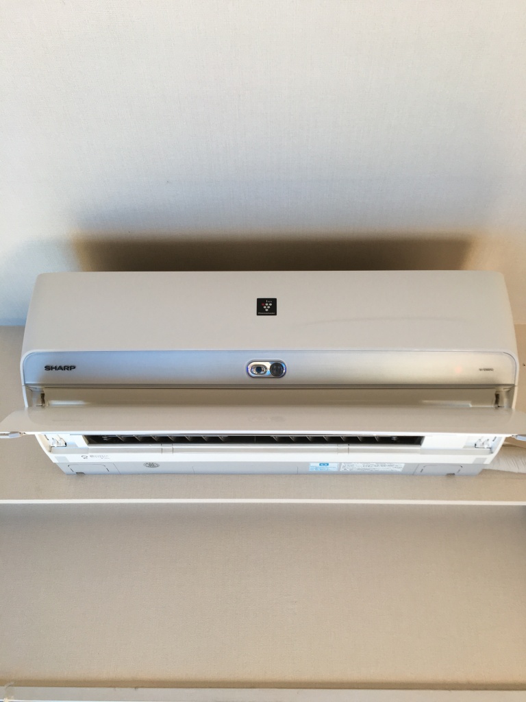 シャープお掃除機能付きエアコン AY-E56SX2 のクリーニング ドレンパン