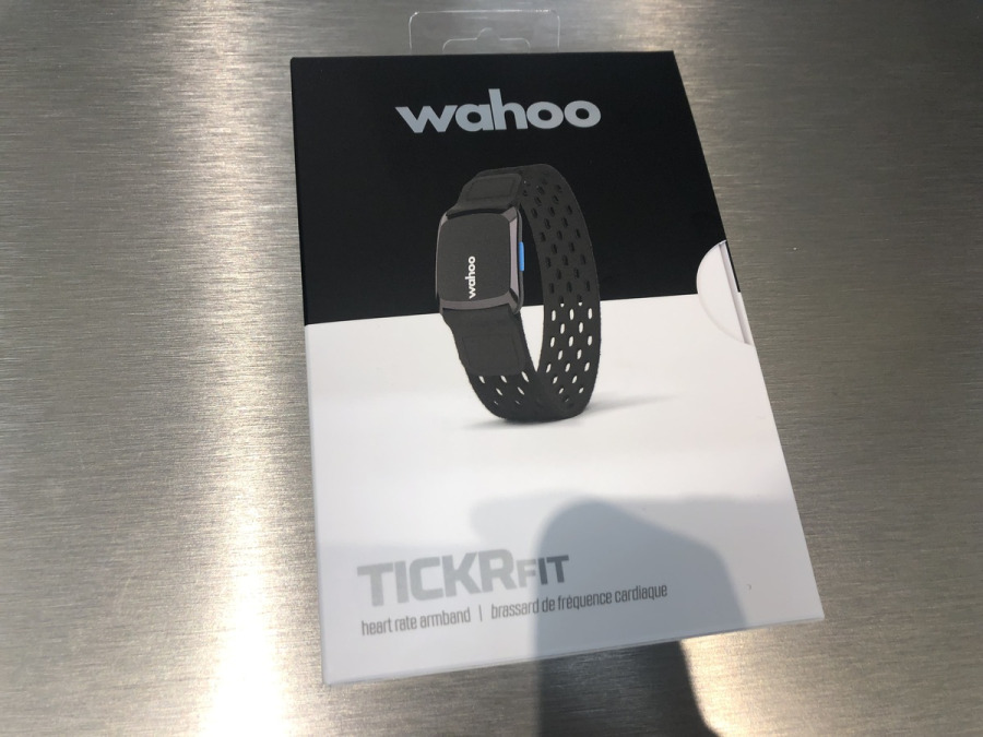 丸亀店】腕で心拍数を計測しましょう！TICKR FIT 丸亀・高松でロード