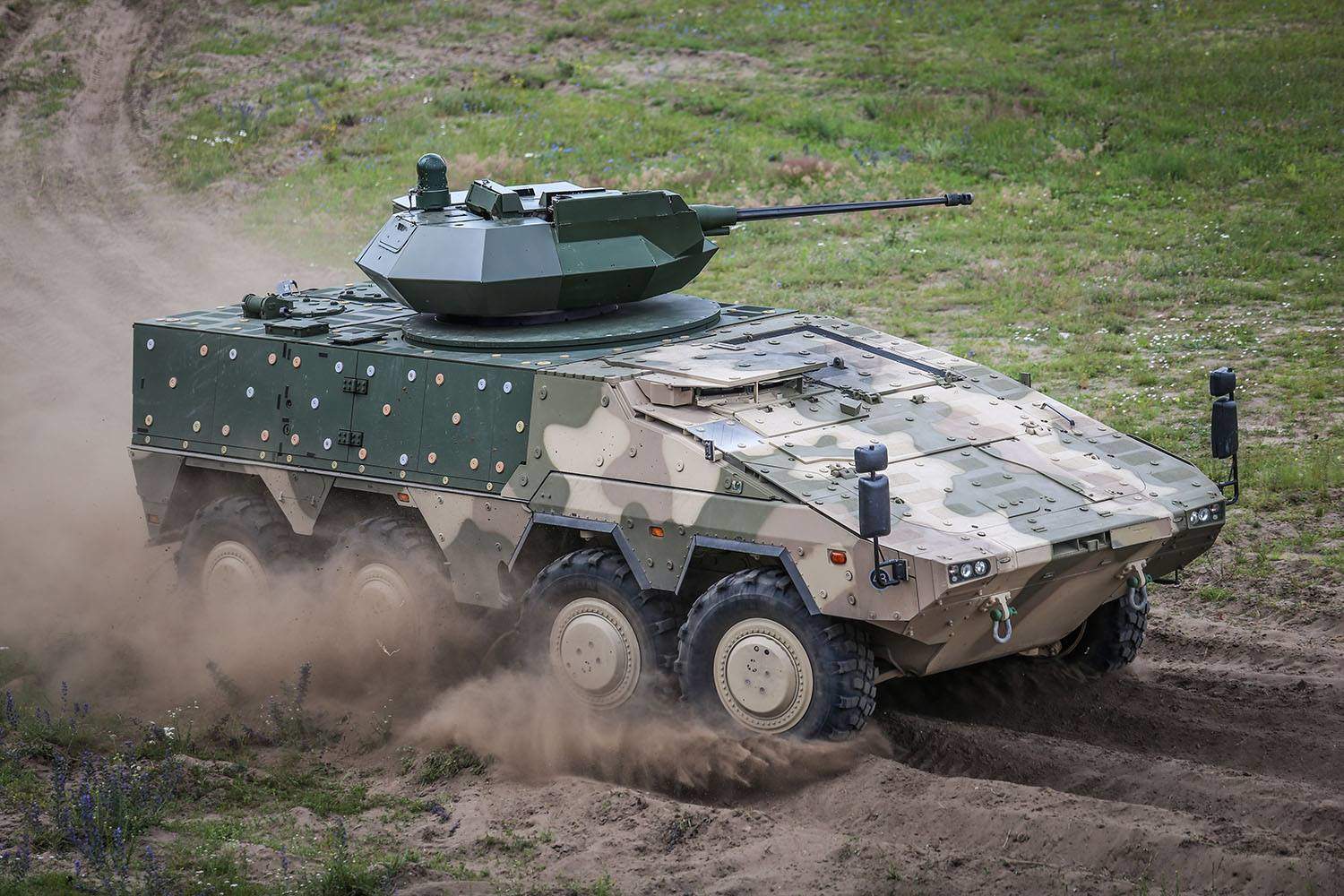 China's newest infantry fighting vehicle takes a page out of