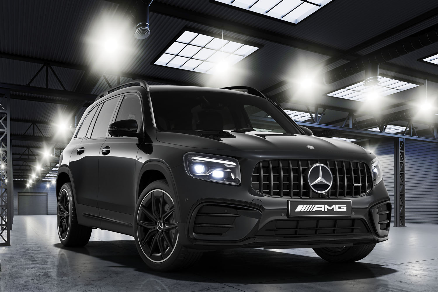 メルセデス・ベンツCLA」にオールブラックで仕立てた限定車 ベンツ純正