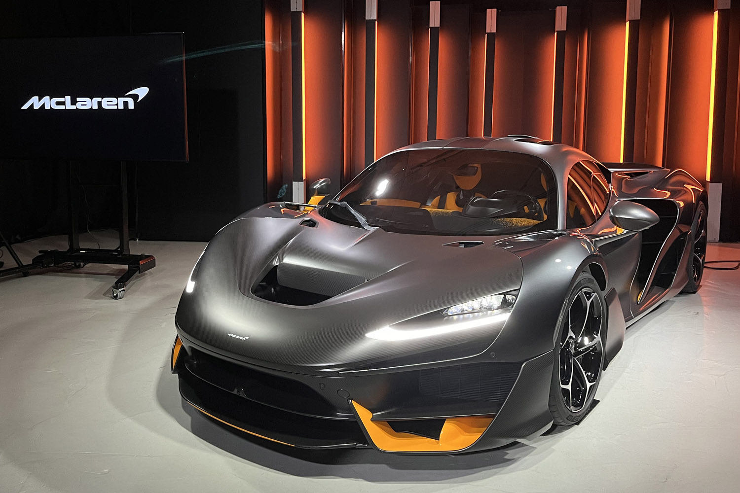 全世界399台限定で発売 マクラーレンが最高峰モデル「W1」を日本初披露