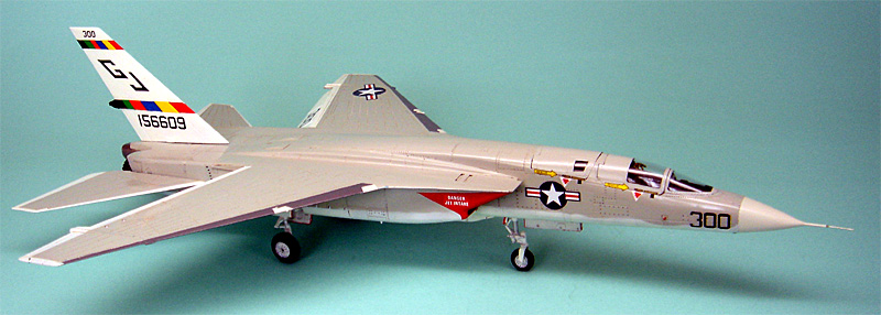 トランペッター1/72米海軍RA-5Cヴィジランティプラモデル RA-5C