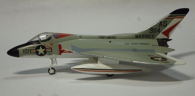 ダグラスF4D スカイレイ（エアフィックス 1/72)＞ 飛行機プラモデル