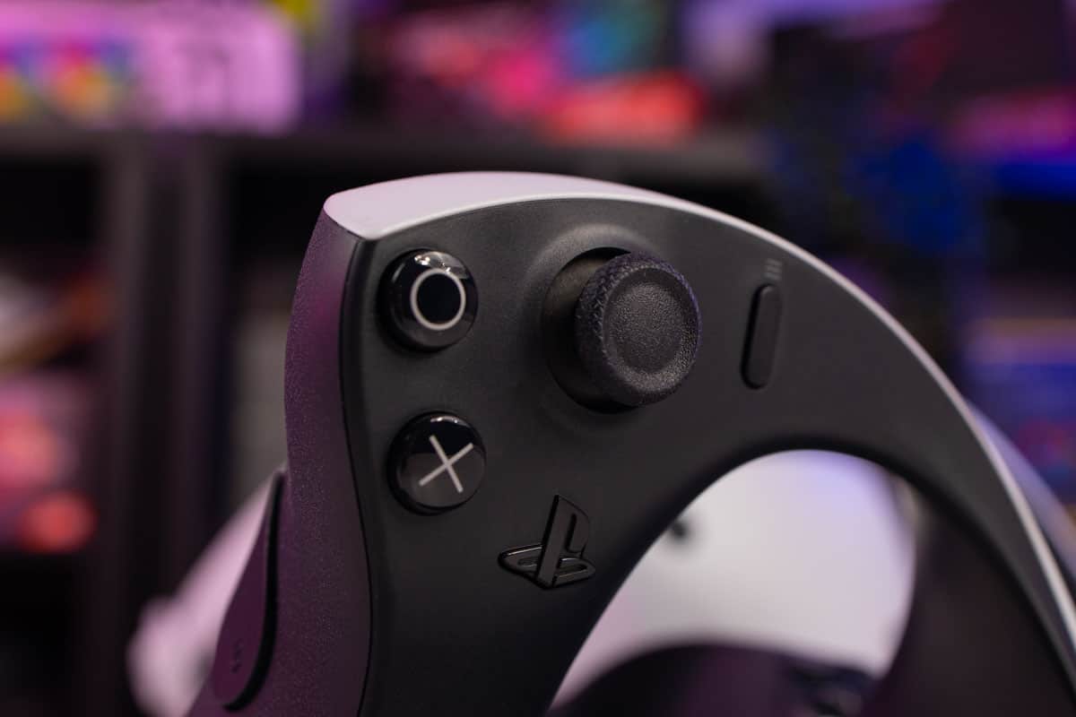 How to fix PSVR 2 controller X and R2 buttons: Quick and easy