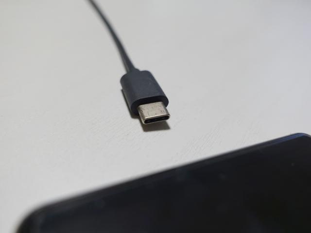 WiMAXの充電器は純正が良い？ACアダプタや充電ケーブルのおすすめを紹介