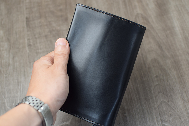 ブックカバー・シュランケンカーフSUITED-Mについてのお話 | WILDSWANS