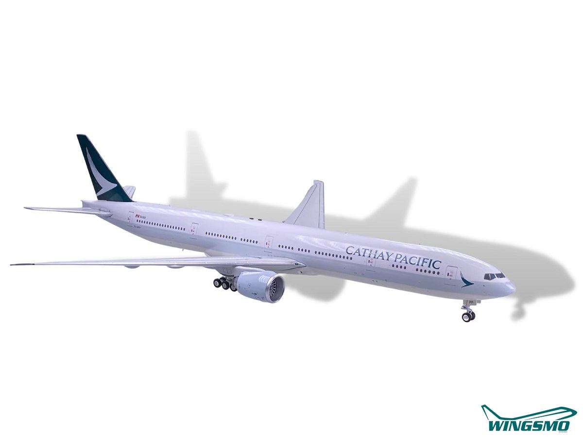 Inflight 200 Cathay Pacific Boeing 777-300ER B-KPP WB7773017