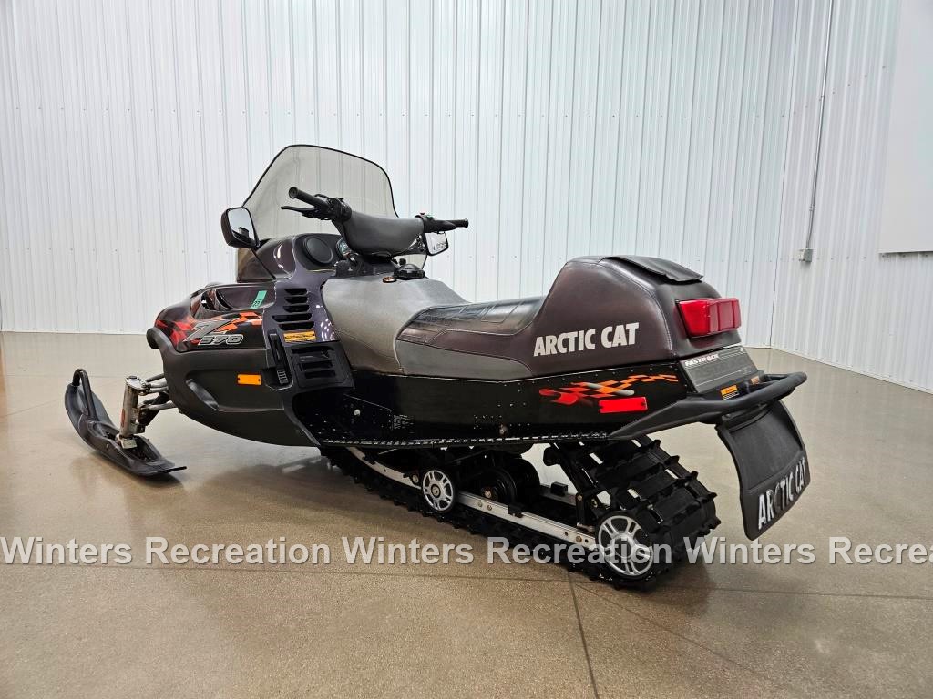 2002 Arctic Cat Z570 Snowmobile, Grey - Winters Recreation