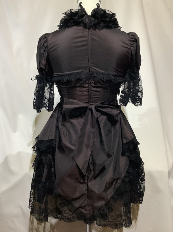 切り替え総フリルワンピース+パニエ入りボリュームレース付きスカート