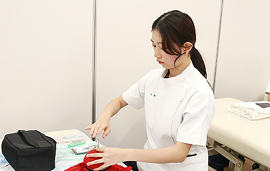 あん摩マッサージ指圧師の国家資格取得なら東洋鍼灸専門学校