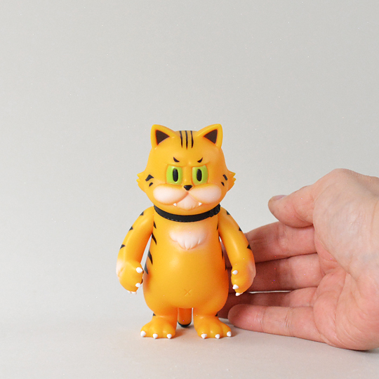 ソフビ製モズクパイセン (タイガー) | 多肉植物・特別な鉢の販売