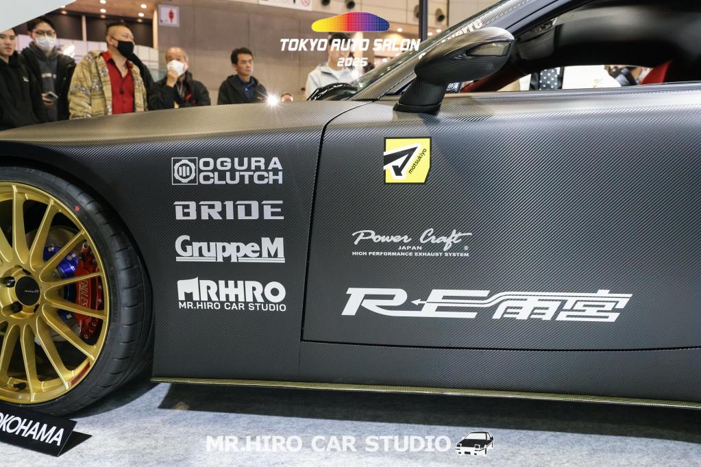 MR,HIRO CAR STUDIO カーラッピングの施工も可能！｜MR.HIRO CAR