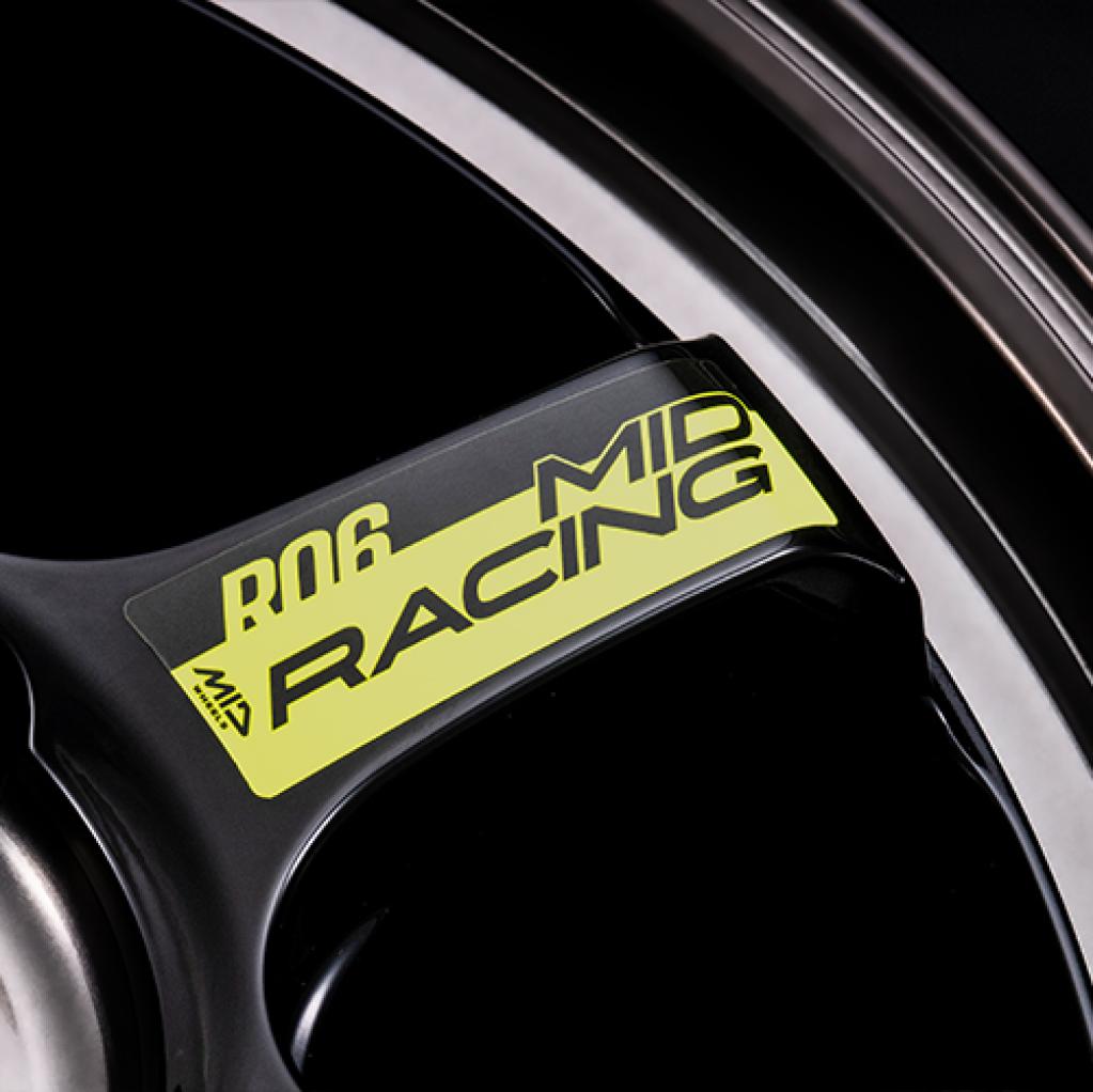 スポーツホイールの新たな表情、R06 “ブラッククリアポリッシュ