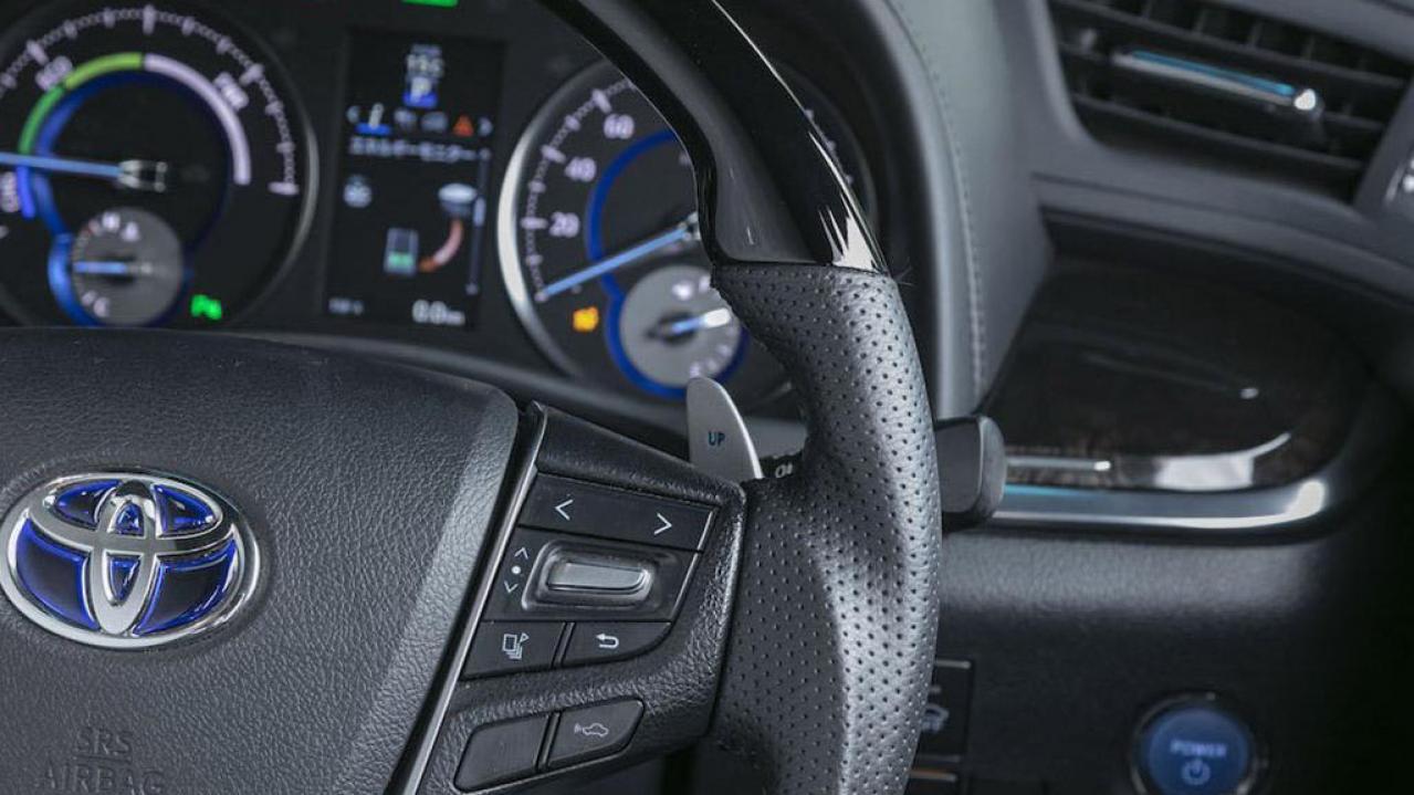 30系アルヴェルをパドルシフト化！純正レベルの完成度を誇るキットが