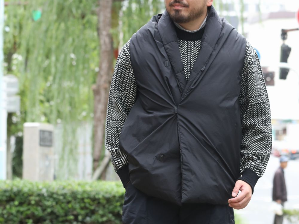 アウト・イン・アウトで攻める、季節の“曲がり角”。｜TOKYOlife